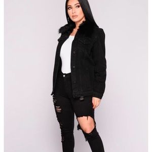 NWT Fashion Nova Jean Jacket Faux Fur Collar